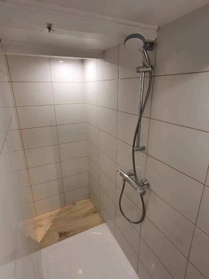 Logement Chaleureux Avec Parking Gratuit Oyre Dış mekan fotoğraf